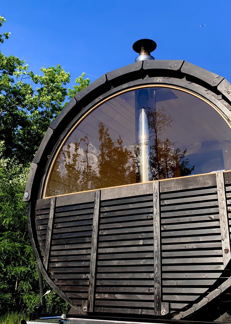 SEPPO SAUNA - Mobile Sauna zum Mieten - Panorama Fenster
